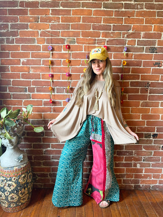 Mountain Girl Basic Bamboo Flowy Top -Mocha