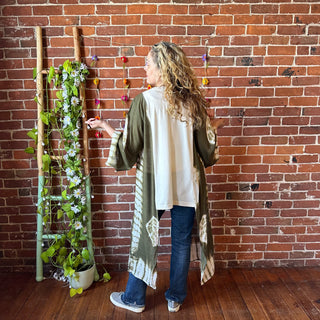 Fleetwood Mac Butterfly Hybrid Tie Dye Hi Lo Top