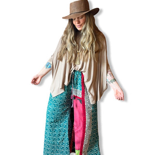 Mountain Girl Basic Bamboo Flowy Top -Mocha