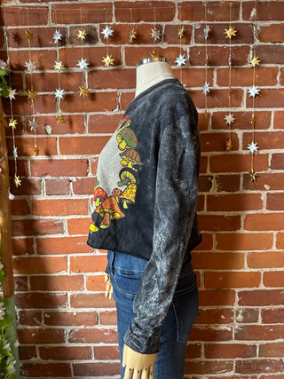 Cotton Mushroom Peace Sign Mineral Wash Cropped Tee