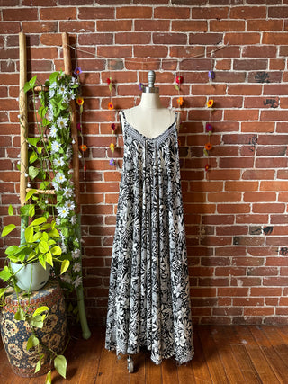 Delphia Recycled Sari Dress w/ Pockets