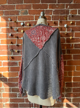 Quinn Waffle Knit Henley Top - Stone Gray