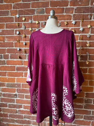 Paisley Artemis Batik Poncho Top - Maroon