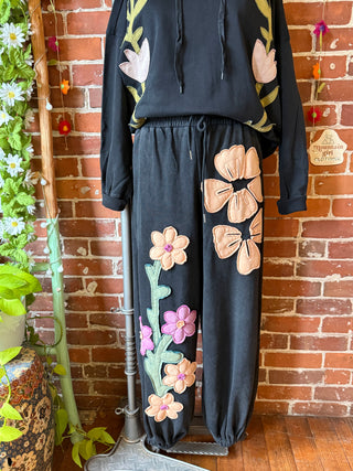 Good Vibes Artisan Bloom Floral Lounge Sweatpants