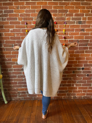 Oatmeal+Cream Chunky Knit Soft Poncho With Pockets