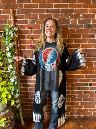 Grateful Dead Inspired Stealie Hybrid Tie Dye Hi Lo Top