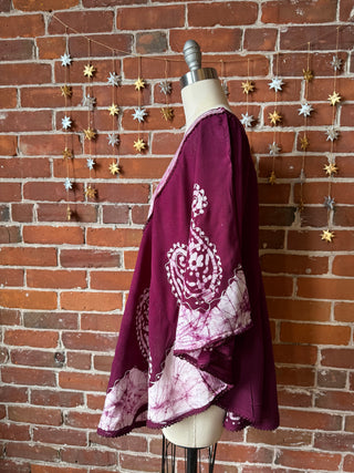Paisley Artemis Batik Poncho Top - Maroon