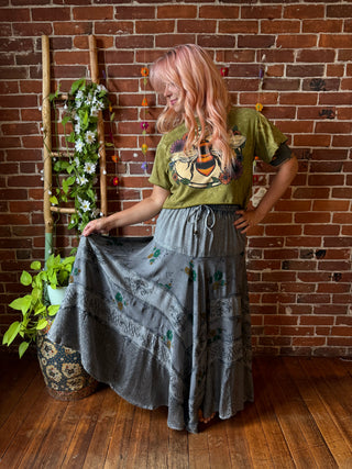 Cotton Bee Flower Stone Wash Cropped Tee -Fair Trade Made
