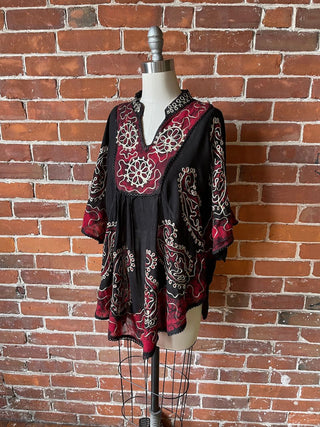 Artemis Batik Poncho Top - Red/Black