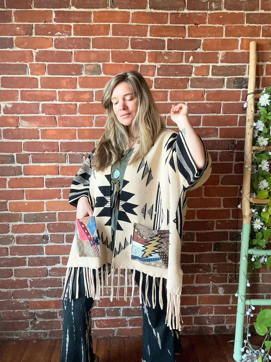 One Size Fits Most Grateful Dead Fringe Poncho Patchwork Pocket Sweater- Black / White